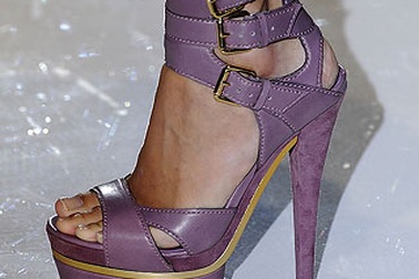 BST giày dép Gucci và Chloe