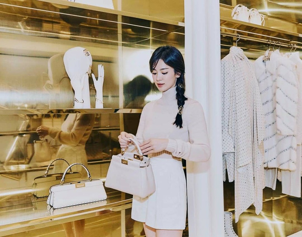 Cao chưa đến 160 cm, Song Hye Kyo vẫn biết hack dáng đỉnh cao - 2 Cao chưa đến 160 cm, Song Hye Kyo vẫn biết hack dáng đỉnh cao - 2