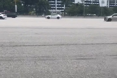 Khách hàng hoảng loạn khi xe Omoda 5 bị trục trặc phanh trên đường cao tốc