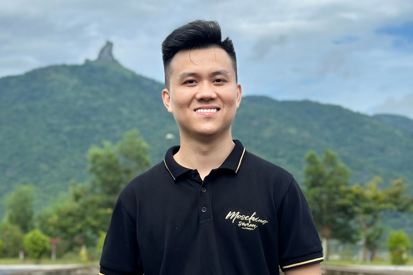 Hé lộ chân dung chủ nhân ca khúc hút 14 triệu view do Mỹ Tâm thể hiện ở A80 - 3
