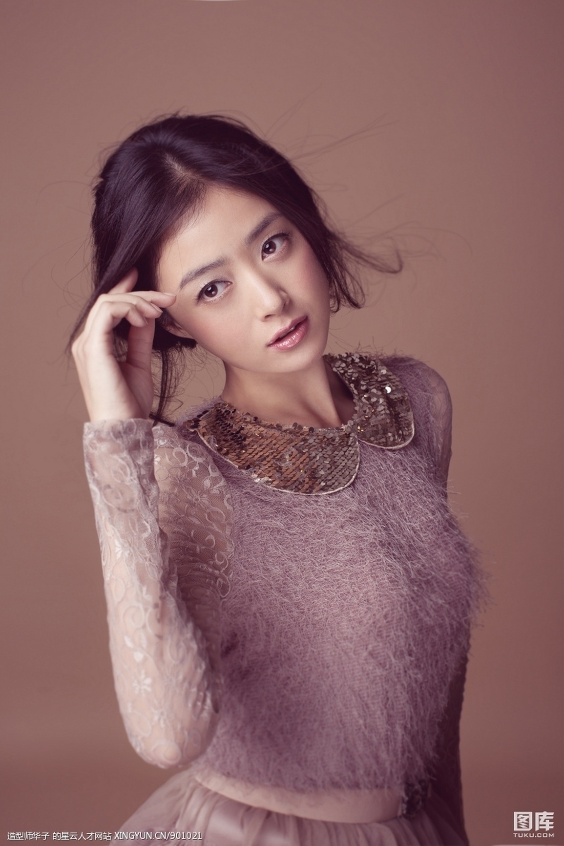 Angelababy làm gì khi chồng cũ dính tin đồn hò hẹn? - 4 Angelababy làm gì khi chồng cũ dính tin đồn hò hẹn? - 4
