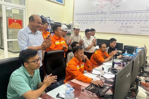 Đóng điện thành công máy biến áp AT2 Trạm biến áp 220kV Bắc Quang