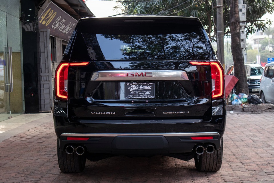 Khủng long GMC Yukon Denali 2021 về Việt Nam có gì với giá hơn 9 tỷ đồng - 11 Khủng long GMC Yukon Denali 2021 về Việt Nam có gì với giá hơn 9 tỷ đồng - 11