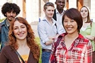 Tìm hiểu đại học Queen Mary và đại học Portsmouth, Anh quốc