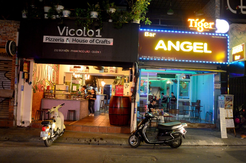Phố Bùi Viện ế ẩm copy.jpg Phố Bùi Viện ế ẩm copy.jpg