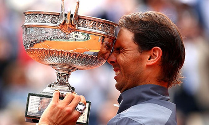Nadal vẫn quá mạnh trên mặt sân đất nện và tiếp tục thống trị Roland Garros. 