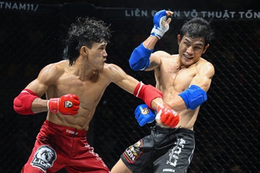 "Độc cô cầu bại" Duy Nhất tung đòn khiến đối thủ bỏ chạy tại MMA Việt Nam