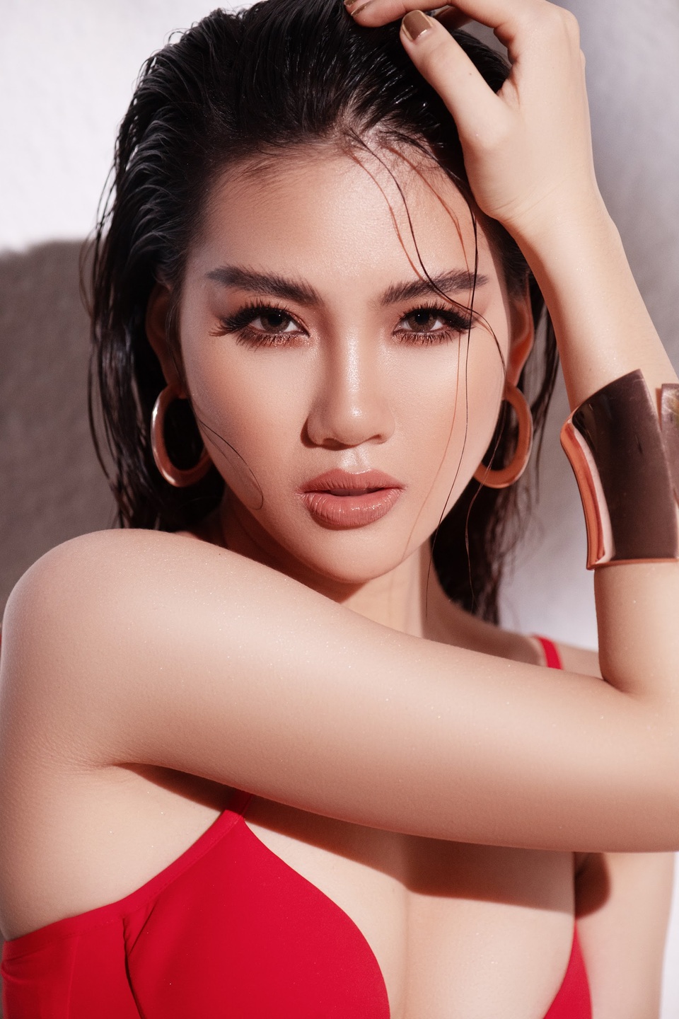Siêu mẫu Quỳnh Hoa: “Tôi từng bị lừa, bị dụ dỗ...” - 1 Siêu mẫu Quỳnh Hoa: “Tôi từng bị lừa, bị dụ dỗ...” - 1