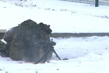 NATO tập trận "Gươm thép" trong tuyết giá