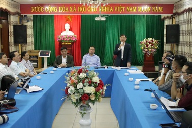 Dẫn khách "chui" ở chùa Hương: Giải thích khó hiểu của Phó Chủ tịch Mỹ Đức