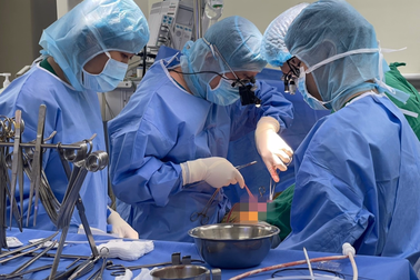 Bệnh nhân bay từ TPHCM ra Hà Nội để được mổ tim