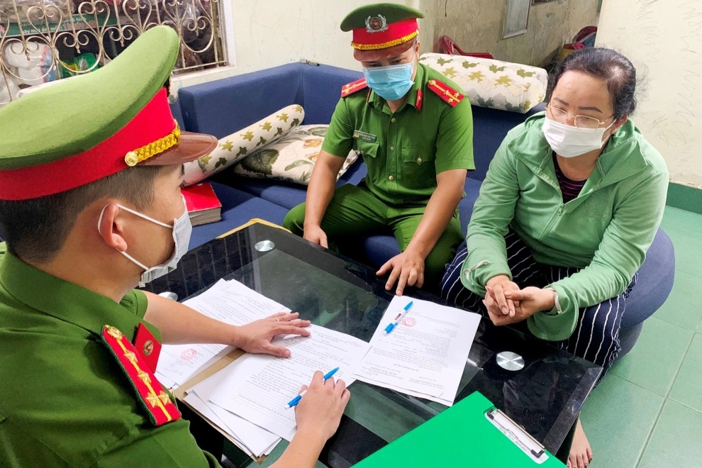 Tới nhà bạn chơi, nhân tiện trộm hơn một tỷ đồng tiền, vàng - 1 Tới nhà bạn chơi, nhân tiện trộm hơn một tỷ đồng tiền, vàng - 1