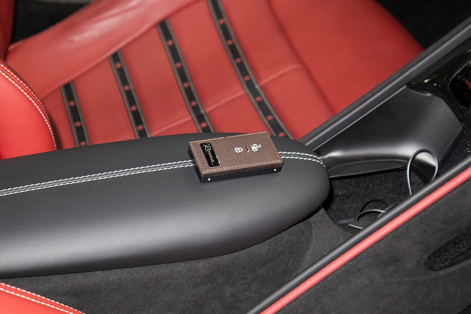 Soi chi tiết Ferrari Roma: Siêu xe 20 tỷ độc nhất châu Á vừa về Việt Nam - 14 Soi chi tiết Ferrari Roma: Siêu xe 20 tỷ độc nhất châu Á vừa về Việt Nam - 14