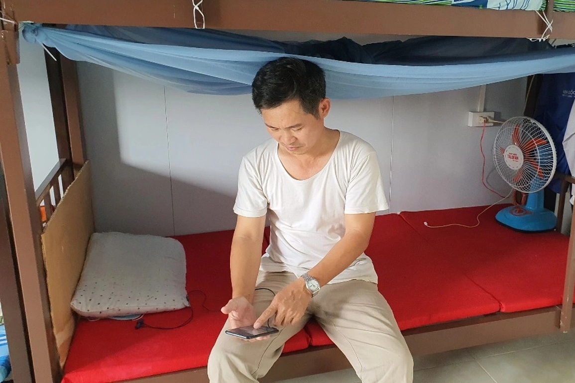 Bị chủ nhà trọ làm khó, nhiều lao động có nguy cơ mất tiền hỗ trợ - 2 Bị chủ nhà trọ làm khó, nhiều lao động có nguy cơ mất tiền hỗ trợ - 2