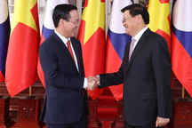 Chủ tịch nước công bố món quà trị giá một triệu USD Việt Nam tặng Lào