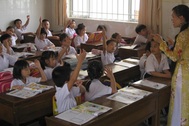 Cần hỗ trợ thêm kinh phí để dạy thí điểm tiếng Anh bậc tiểu học