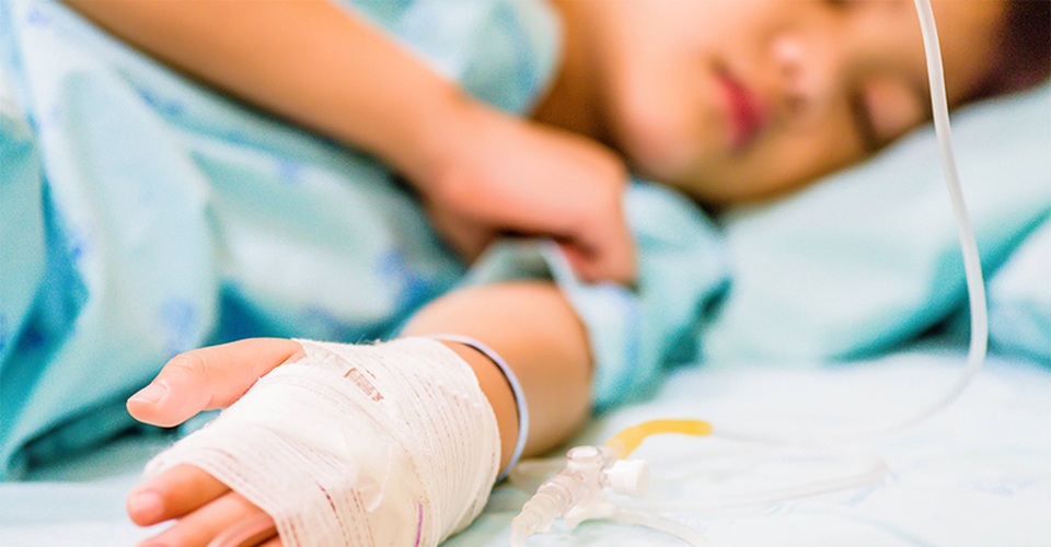 Cậu bé 10 tuổi mắc ung thư dạ dày và lời cảnh tỉnh cho bố mẹ - 1