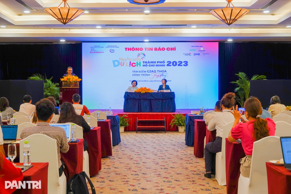 Dự kiến 10.000 người làm bản đồ Việt Nam từ 100.000 chiếc tăm - 1 Dự kiến 10.000 người làm bản đồ Việt Nam từ 100.000 chiếc tăm - 1