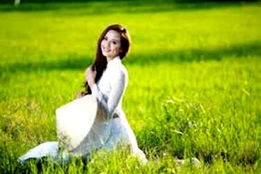 Chọn lễ phục cho Việt Nam bao giờ mới xong?