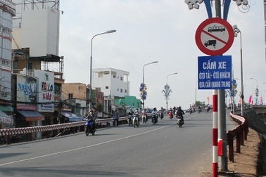 Sửa lại dốc cầu nơi một nhà báo tử nạn