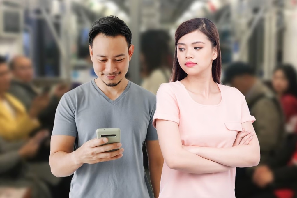 Vu oan người đàn ông quay lén mình, nữ sinh đau đớn phải trả giá đắt - 3 Vu oan người đàn ông quay lén mình, nữ sinh đau đớn phải trả giá đắt - 3