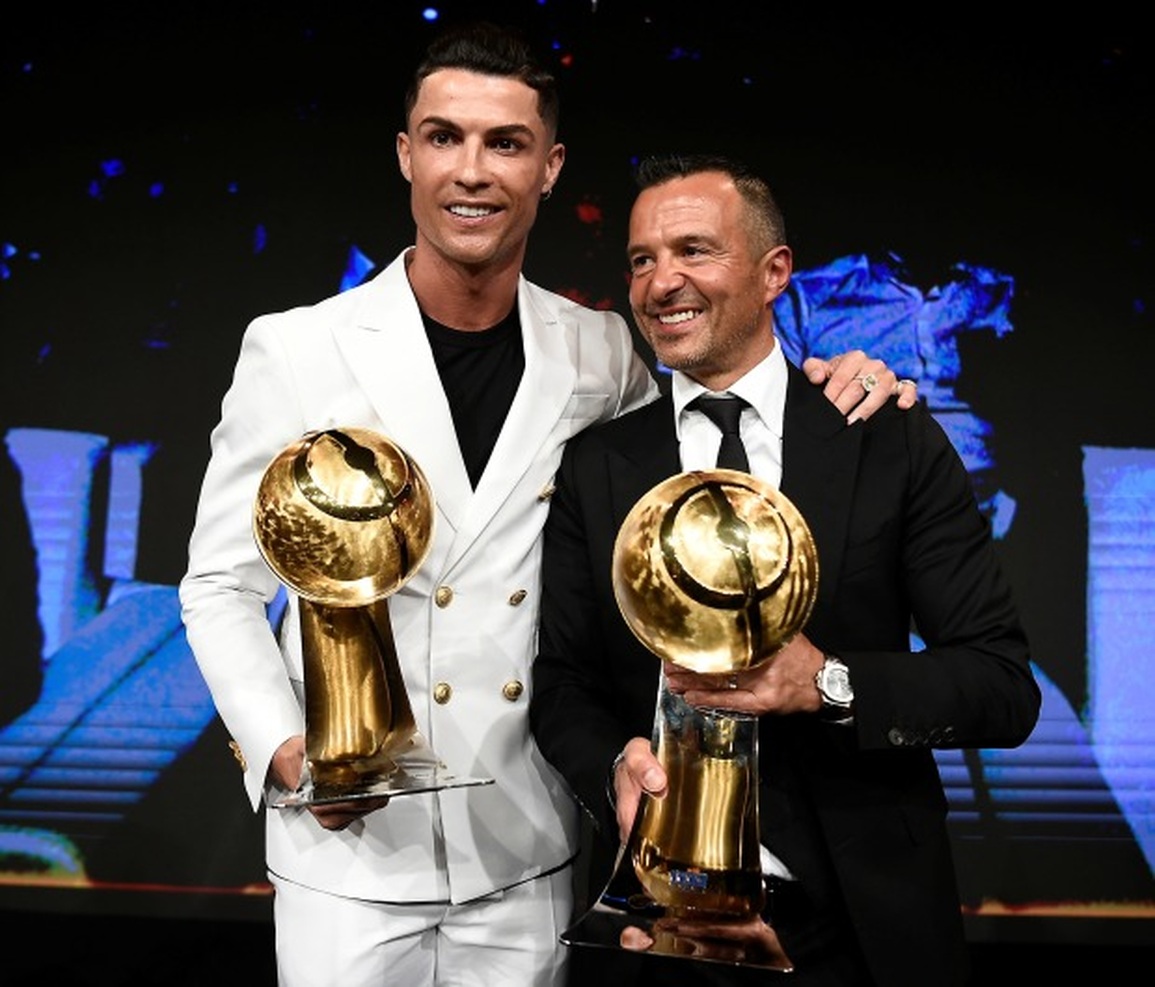 Bị chỉ trích thậm tệ, C.Ronaldo có động thái bất ngờ - 2 Bị chỉ trích thậm tệ, C.Ronaldo có động thái bất ngờ - 2