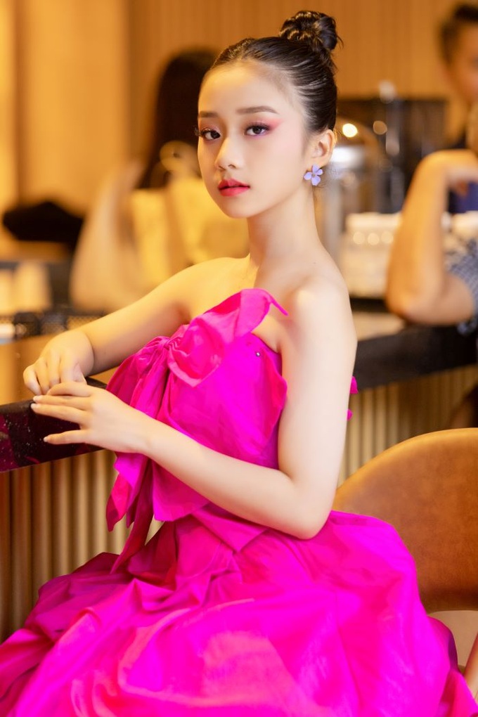 4. Được phát hiện và đào tạo bởi Đạo diễn Huy Lio từ một viên ngọc thô, Ruby Minh Ngọc đang ngày càng tỏa sáng với thần thái đỉnh cao dù chỉ mới 13 tuổi (1)