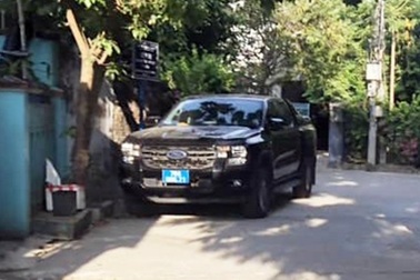 Kiểm tra vụ xe công để ở nhà riêng cán bộ