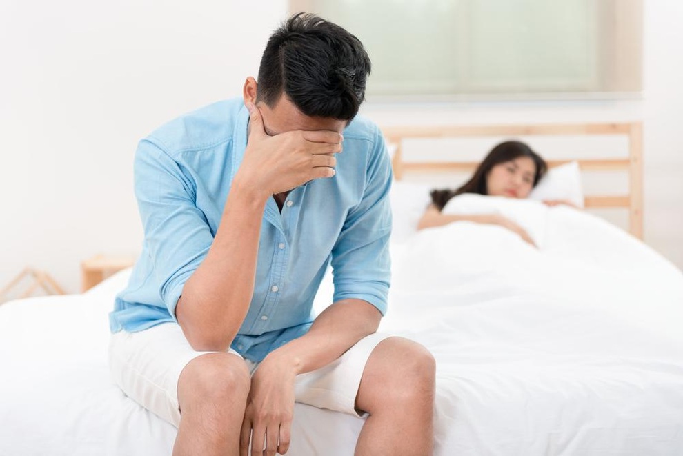 Nam thanh niên mất ăn, mất ngủ lo bệnh xã hội sau lần ăn bánh, trả tiền - 1 Nam thanh niên mất ăn, mất ngủ lo bệnh xã hội sau lần ăn bánh, trả tiền - 1
