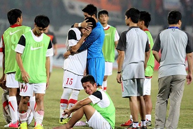 Thua U19 Indonesia sau loạt luân lưu, U19 Việt Nam về nhì