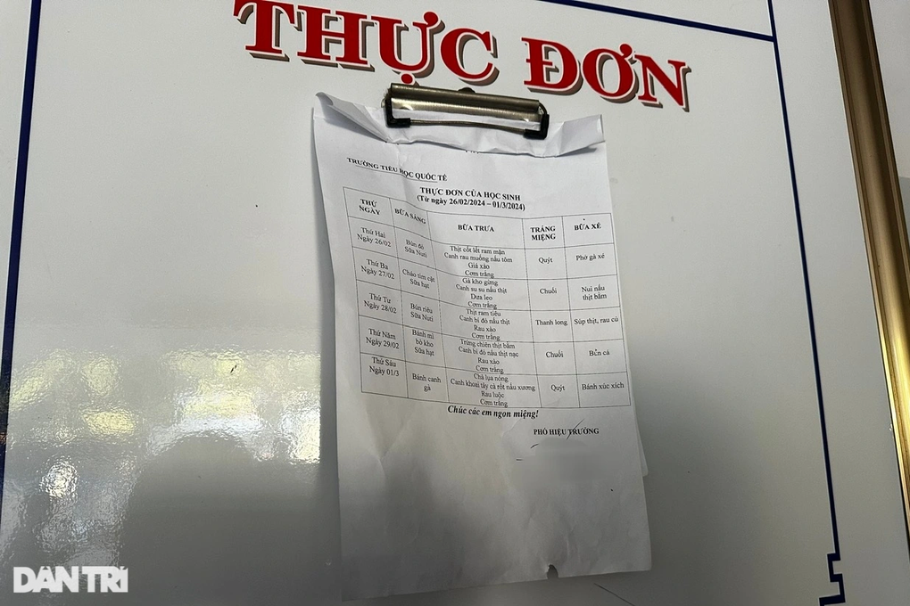 Suất ăn trường tiểu học như để giảm cân: Sơ suất 15 năm mới có 1 lần? - 4