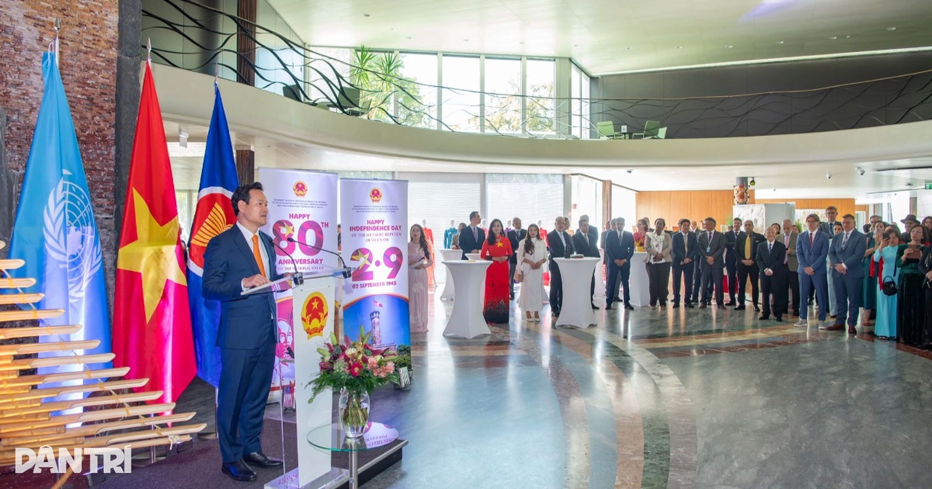 Phái đoàn Việt Nam tại Geneva trang trọng tổ chức kỷ niệm 80 năm Quốc khánh - 1