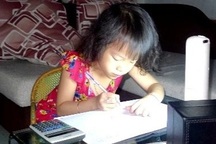 Không máy tính, không rành công nghệ thì học trực tuyến làm sao?