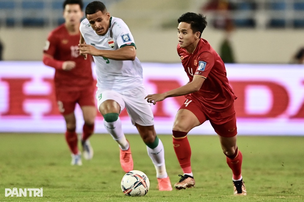 Siêu cò châu Âu: Hoàng Đức không hợp với lối chơi của HLV Troussier - 4 Siêu cò châu Âu: Hoàng Đức không hợp với lối chơi của HLV Troussier - 4