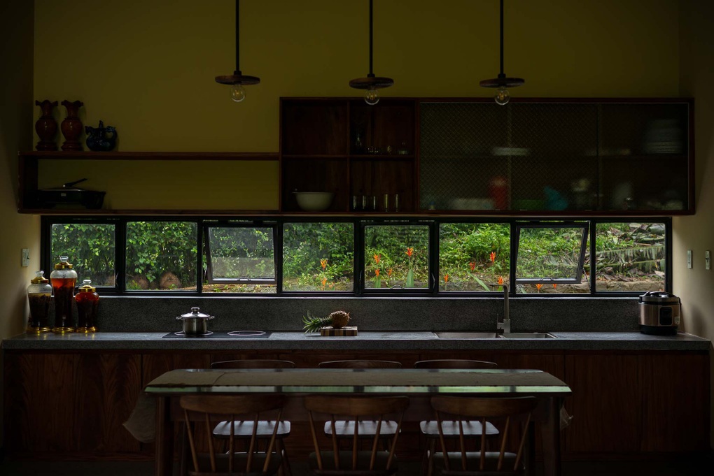 Con trai xây tặng bố mẹ căn nhà trên đồi đẹp như homestay ở Quảng Nam - 7 Con trai xây tặng bố mẹ căn nhà trên đồi đẹp như homestay ở Quảng Nam - 7