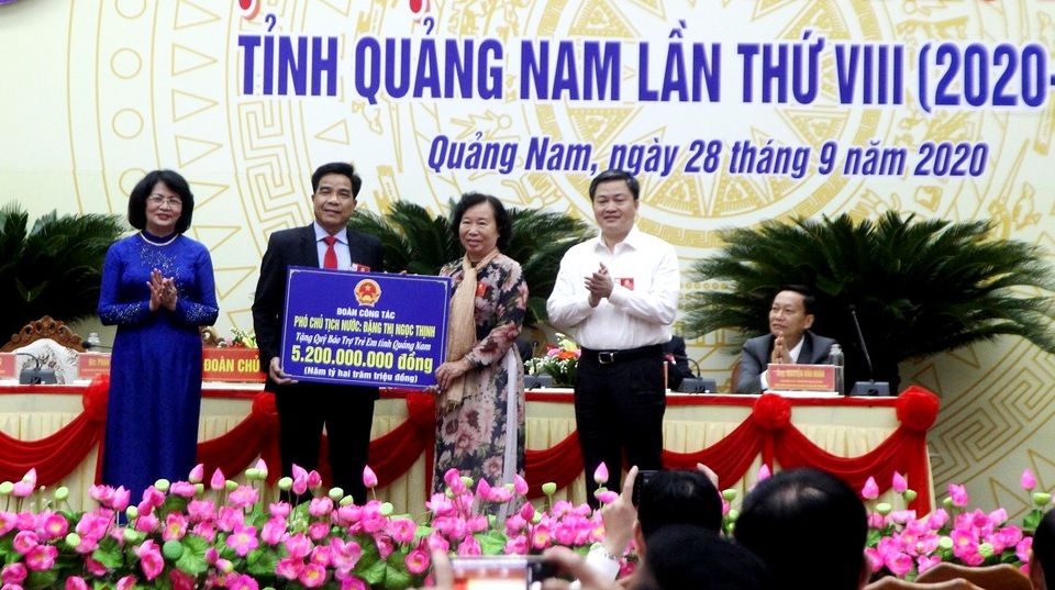 Phó Chủ tịch nước dự Đại hội thi đua yêu nước tỉnh Quảng Nam - 3 Phó Chủ tịch nước dự Đại hội thi đua yêu nước tỉnh Quảng Nam - 3