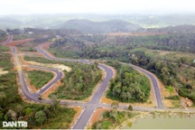 Vì sao huyện vội vàng "vượt rào" xây biệt thự trên đất rừng?