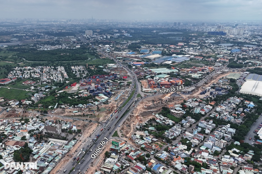 Nguyên nhân nút giao Tân Vạn ở TPHCM kẹt xe nghiêm trọng - 1 Nguyên nhân nút giao Tân Vạn ở TPHCM kẹt xe nghiêm trọng - 1