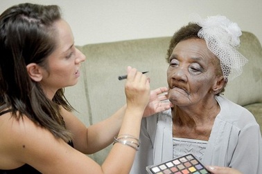 Cụ bà 106 tuổi trở thành vị hôn thê già nhất thế giới