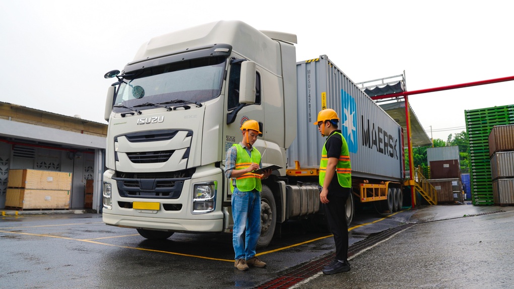 ISUZU - Dấu ấn bền bỉ trong nhịp vận hành của thị trường Việt Nam - 2 ISUZU - Dấu ấn bền bỉ trong nhịp vận hành của thị trường Việt Nam - 2