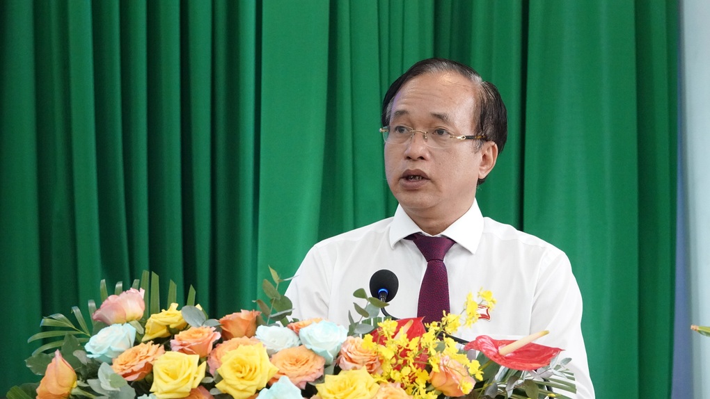 Phó chủ tịch quận Gò Vấp được bầu giữ chức Phó chủ tịch TP Thủ Đức - 2 Phó chủ tịch quận Gò Vấp được bầu giữ chức Phó chủ tịch TP Thủ Đức - 2