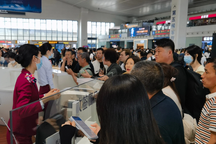 Động đất ở Đài Loan khiến giao thông công cộng Trung Quốc đại lục tắc nghẽn