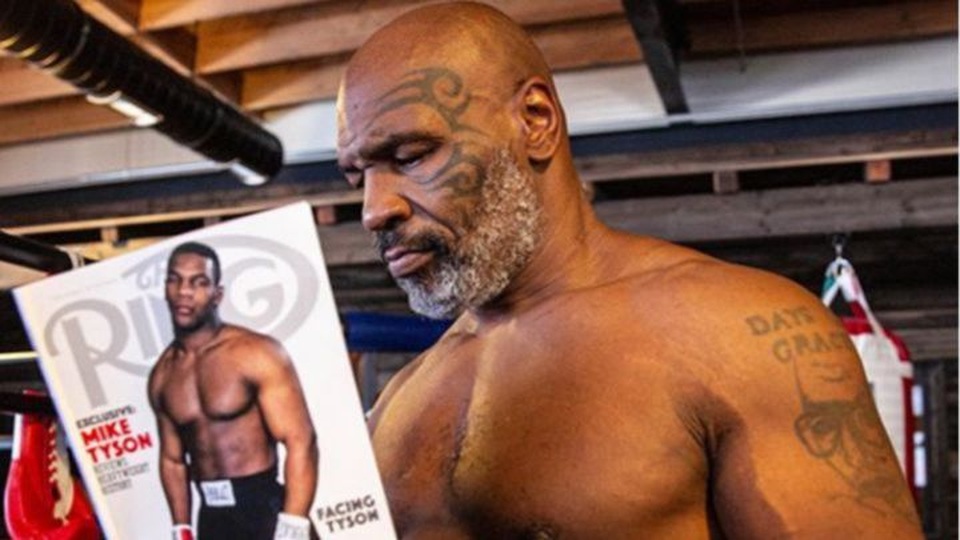 12 lần Mike Tyson hạ knock-out đối thủ trong sự nghiệp - 1 12 lần Mike Tyson hạ knock-out đối thủ trong sự nghiệp - 1