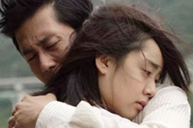 Yêu nhau 10 năm vẫn bị gia đình ngăn cấm vì không môn đăng hộ đối