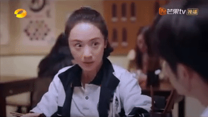 Đẹp trai mà phũ miệng, anh nhỏ Trương Tân Thành của Lấy Danh Nghĩa Người Nhà ế là do thực lực! - Ảnh 4. Đẹp trai mà phũ miệng, anh nhỏ Trương Tân Thành của Lấy Danh Nghĩa Người Nhà ế là do thực lực! - Ảnh 4.
