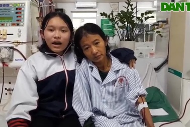 Suất cơm từ thiện chia đôi và nỗi lo mẹ rời bỏ mình của nữ sinh 13 tuổi