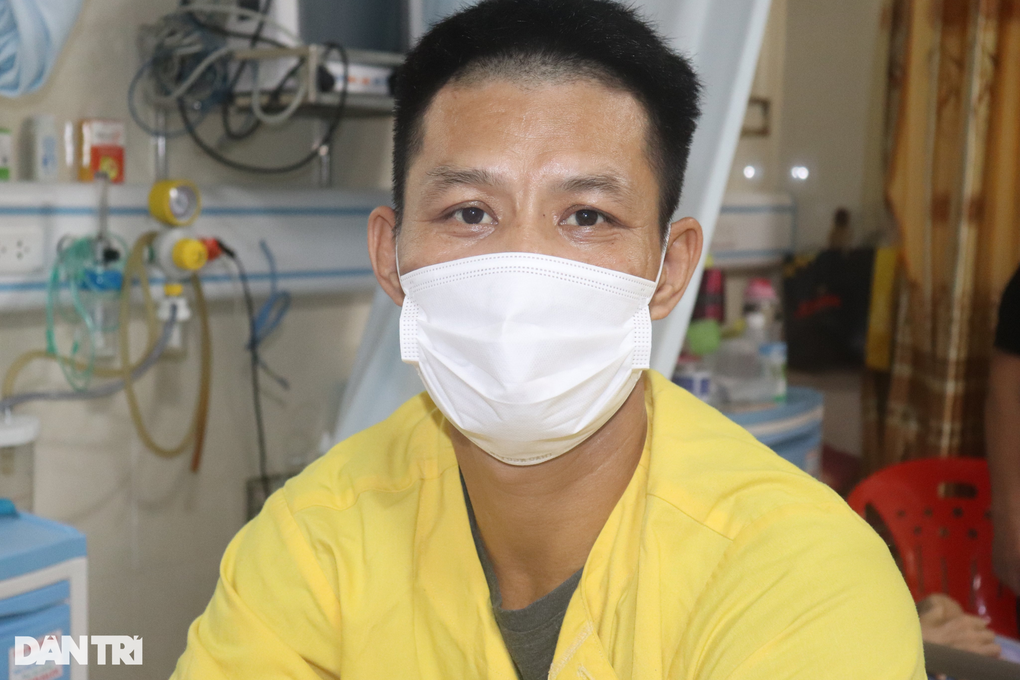 Chồng nghèo gạt nước mắt xin bệnh viện cho vợ về nhà chờ chết - 4 Chồng nghèo gạt nước mắt xin bệnh viện cho vợ về nhà chờ chết - 4