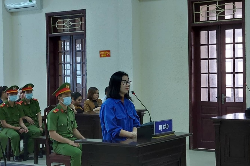Lừa đảo, chiếm đoạt hơn 330 tỷ đồng, nữ quái lãnh án chung thân - 1 Lừa đảo, chiếm đoạt hơn 330 tỷ đồng, nữ quái lãnh án chung thân - 1