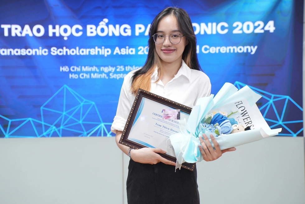 Thủ khoa sớm ĐH Ngoại thương: Bước ngoặt từ lời khuyên của cô giáo - 9 Thủ khoa sớm ĐH Ngoại thương: Bước ngoặt từ lời khuyên của cô giáo - 9
