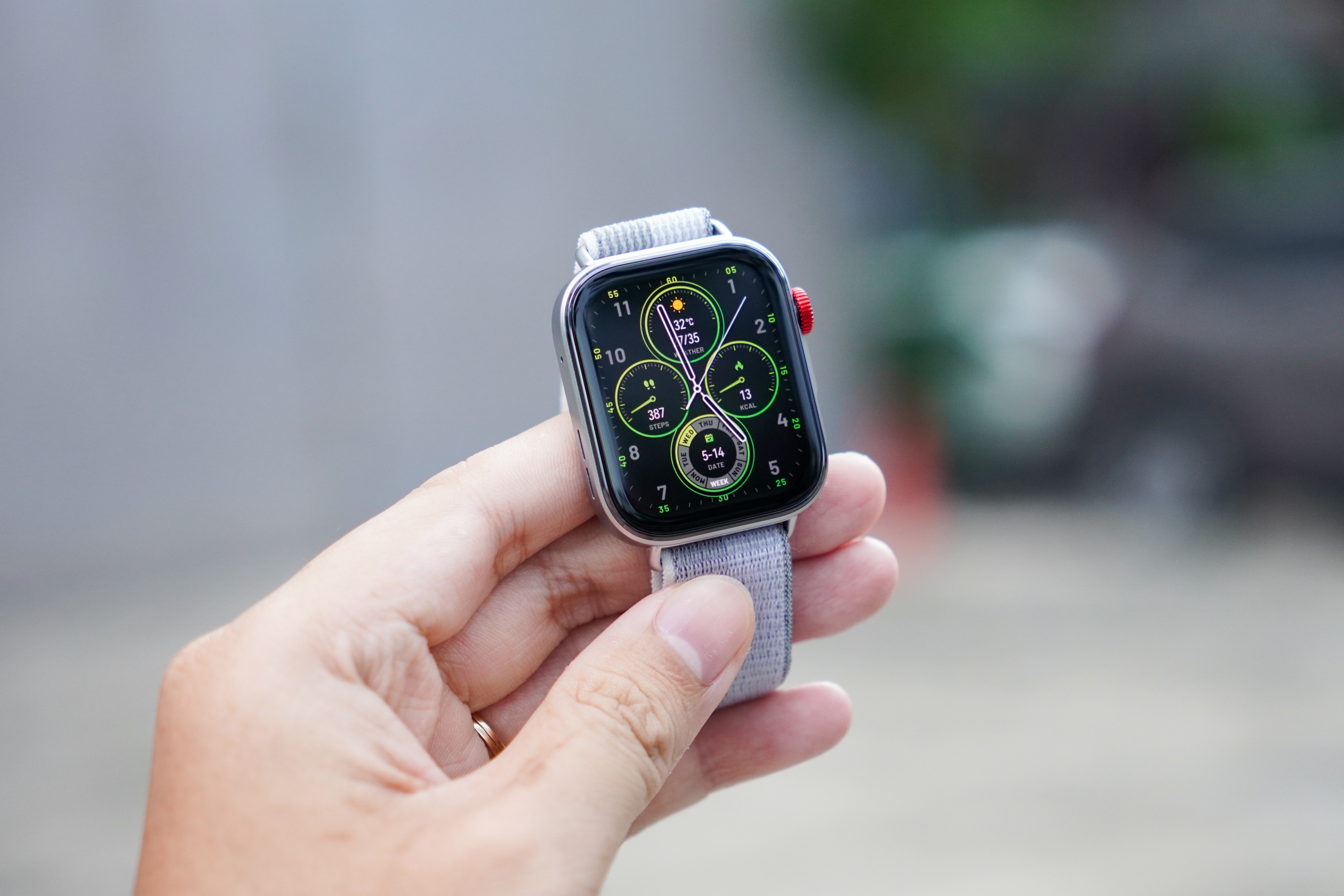 Đánh giá đồng hồ thông minh Huawei Watch Fit 4: Phù hợp với ai?